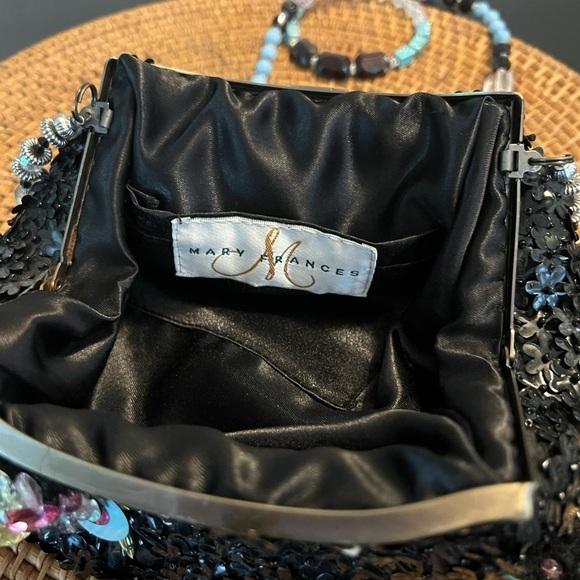 Mary Frances beaded designer handbag - Picture 9 of 10